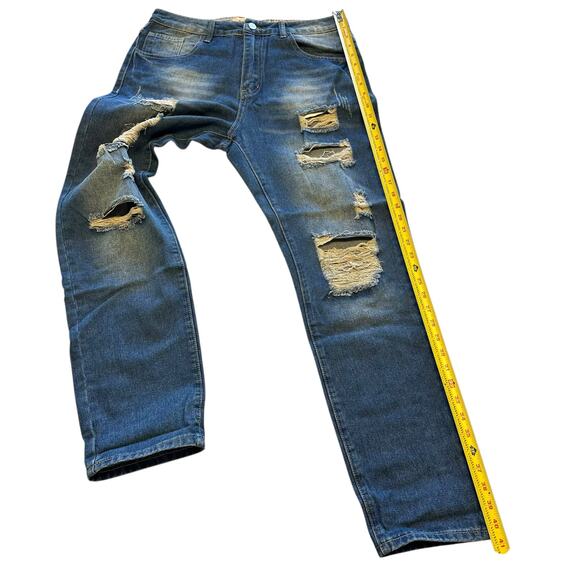 Unbranded Distressed Tattered Women’s Jeans - Picture 6 of 9